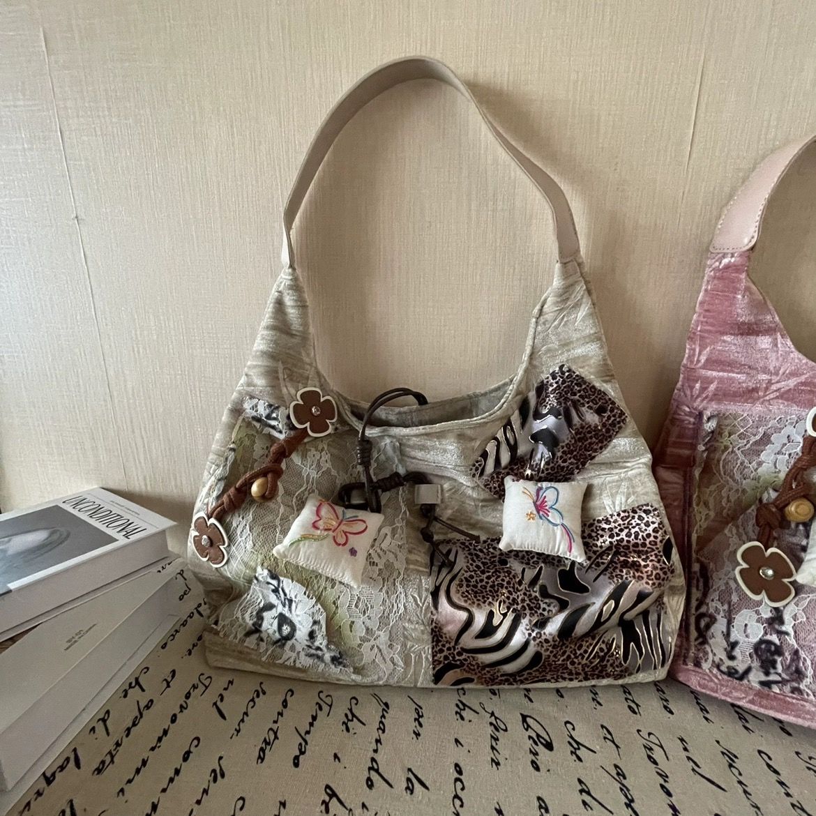 Vvsha Retro Fashion Patchwork Velvet Butterfly Leopard Print Handbag Shoulder Bags Large Capacity Storage Bag Women's Bag Purse